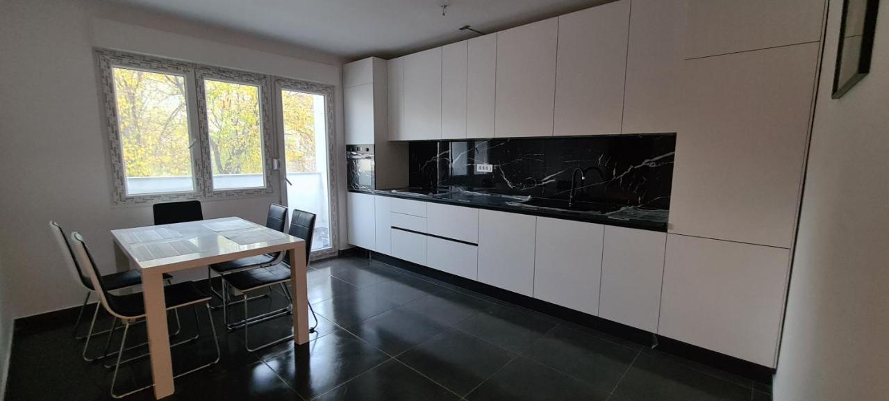 Hall Of Fame -Center Apartment Split Bagian luar foto